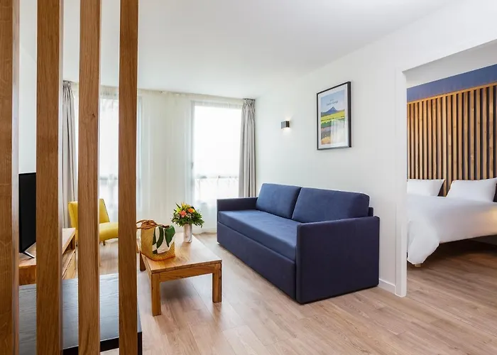 Apart-hotel Coeur Comedie 3*